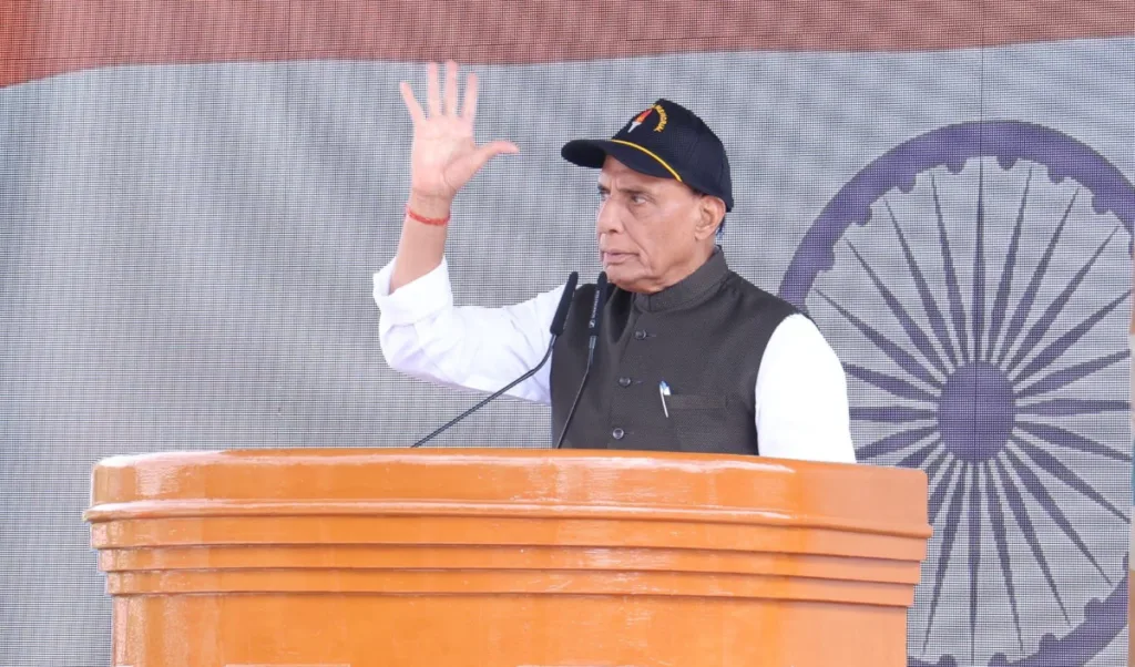 Pakistan से अब केवल PoK पर होगी बात, Kargil Vijay Diwas पर बोले Rajnath Singh