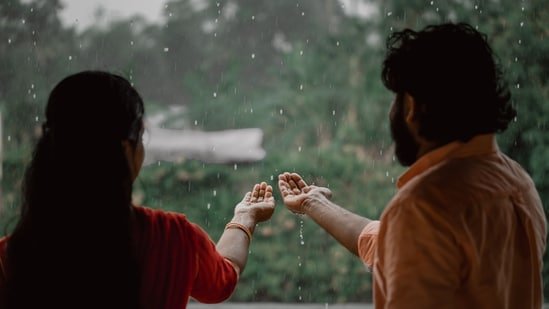 Physician Dr Prerna Goyal shares monsoon wellness routine: 10 daily habits that keep you healthy Physician Dr Prerna Goyal shares monsoon wellness routine: 10 daily habits that keep you healthy
