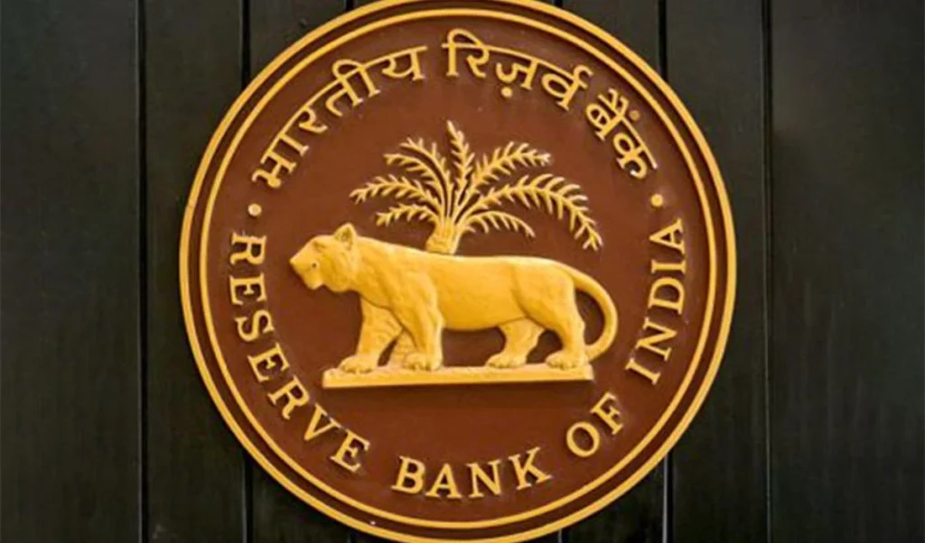 RBI Action: नियमों की अनदेखी पर Muthoot Finance समेत 6 कंपनियों पर भारी Penalty, जानें क्या है वजह RBI Action: नियमों की अनदेखी पर Muthoot Finance समेत 6 कंपनियों पर भारी Penalty, जानें क्या है वजह