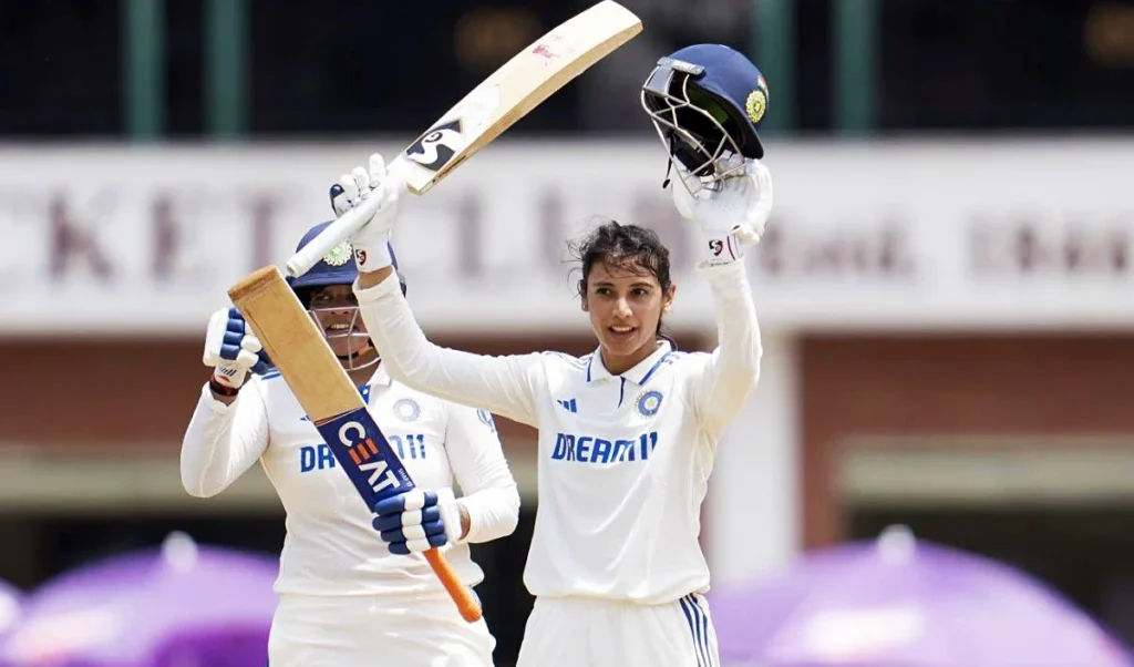 Smriti Mandhana ने रचा इतिहास, Lord's में 300वां इंटरनेशनल मैच खेल सबसे युवा भारतीय महिला बनीं Smriti Mandhana ने रचा इतिहास, Lord's में 300वां इंटरनेशनल मैच खेल सबसे युवा भारतीय महिला बनीं