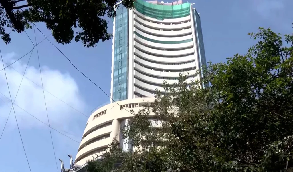 Stock Market Fall | ईरान-अमेरिका तनाव का दलाल स्ट्रीट पर असर! सेंसेक्स 76,391 पर बंद, अदाणी पोर्ट्स और एसबीआई के शेयर फिसले