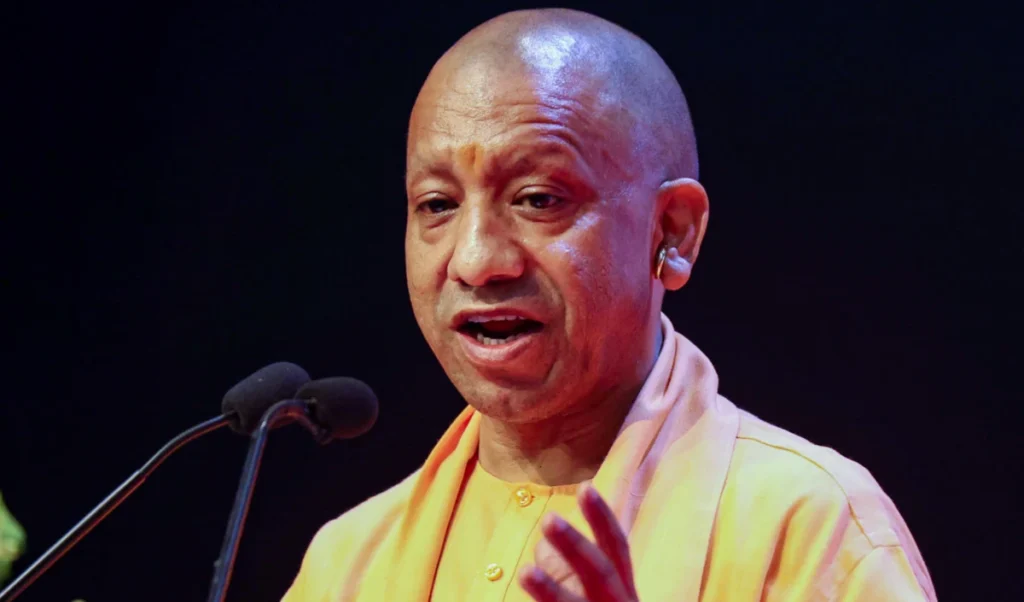Sultanpur में Yogi Adityanath का दावा: 2017 के बाद UP में कानून-व्यवस्था और विकास का नया दौर Sultanpur में Yogi Adityanath का दावा: 2017 के बाद UP में कानून-व्यवस्था और विकास का नया दौर