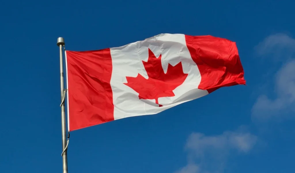 Toronto Shooting: कनाडा के मशहूर Salsa Festival में फायरिंग की घटना, 2 लोगों की मौत से मातम में बदला जश्न Toronto Shooting: कनाडा के मशहूर Salsa Festival में फायरिंग की घटना, 2 लोगों की मौत से मातम में बदला जश्न