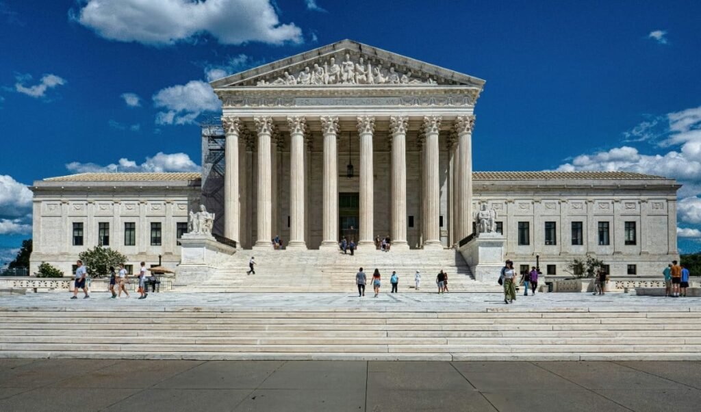 US Supreme Court का ऐतिहासिक फैसला, Donald Trump की इमिग्रेशन नीति खारिज, जन्म से नागरिकता का अधिकार कायम। US Supreme Court का ऐतिहासिक फैसला, Donald Trump की इमिग्रेशन नीति खारिज, जन्म से नागरिकता का अधिकार कायम।