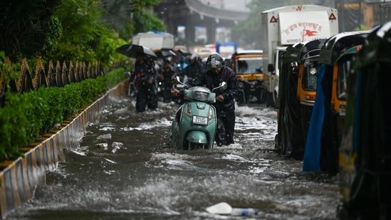Waded through waterlogged streets during rain? Doctors reveal health risks and steps to take after reaching home Waded through waterlogged streets during rain? Doctors reveal health risks and steps to take after reaching home