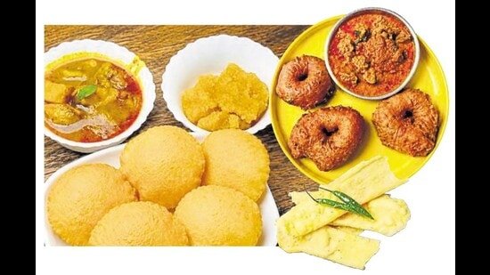 We munch at dawn!: The long, delicious history of the Indian breakfast We munch at dawn!: The long, delicious history of the Indian breakfast