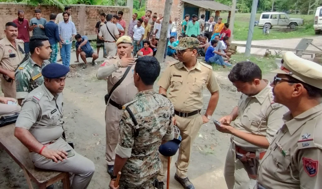 West Bengal | बारुईपुर रेप-मर्डर केस में त्वरित न्याय! 11 साल की मासूम का हत्यारा ढेर, मां ने मांगी थी टुकड़े-टुकड़े करने की सजा West Bengal | बारुईपुर रेप-मर्डर केस में त्वरित न्याय! 11 साल की मासूम का हत्यारा ढेर, मां ने मांगी थी टुकड़े-टुकड़े करने की सजा