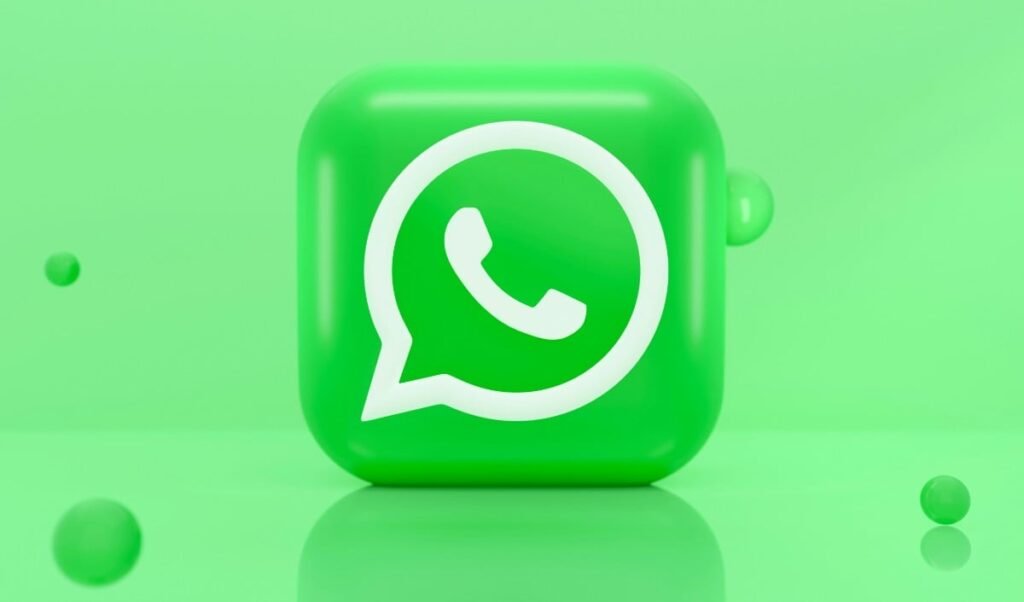 WhatsApp पर अब Mobile Number रहेगा Safe, पर Username से बढ़ सकता है Online Fraud का खतरा WhatsApp पर अब Mobile Number रहेगा Safe, पर Username से बढ़ सकता है Online Fraud का खतरा
