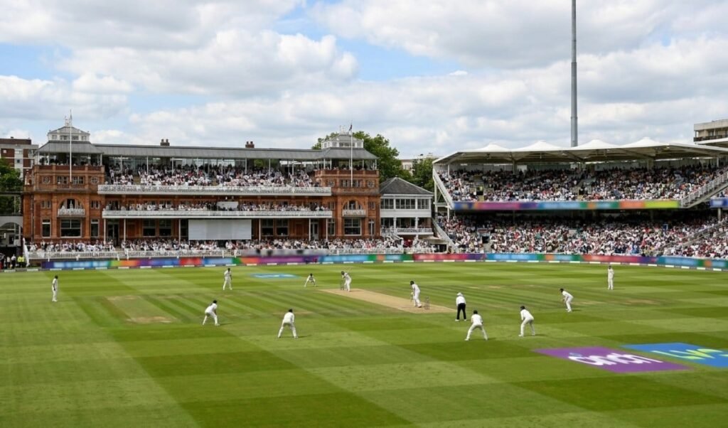 Women's T20 World Cup: अब Australia से फाइनल में भिड़ेगा England, Lord's में होगी कांटे की टक्कर Women's T20 World Cup: अब Australia से फाइनल में भिड़ेगा England, Lord's में होगी कांटे की टक्कर