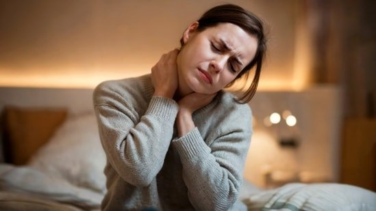 Working from bed? Orthopaedic surgeon warns against common WFH habits causing neck and back pain Working from bed? Orthopaedic surgeon warns against common WFH habits causing neck and back pain