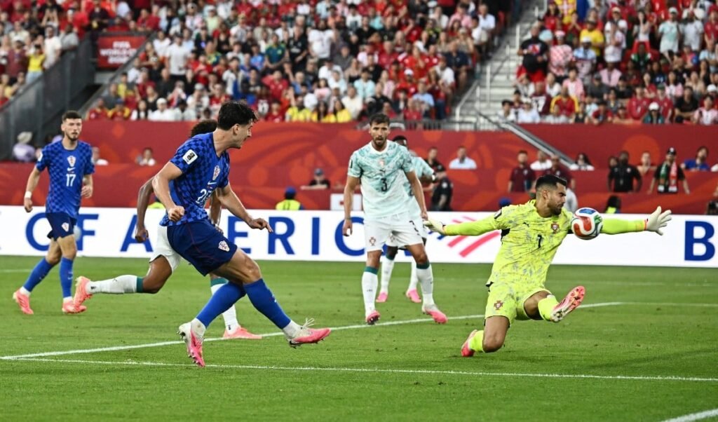World Cup में भारी ड्रामा: VAR ने Croatia का गोल किया रद्द, Portugal की रोमांचक जीत World Cup में भारी ड्रामा: VAR ने Croatia का गोल किया रद्द, Portugal की रोमांचक जीत