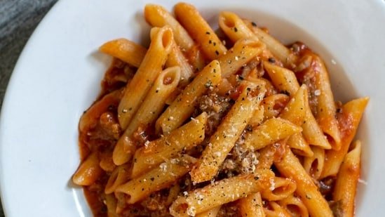 Would you try chef Ranveer Brar’s pressure cooker pasta recipe? No separate boiling or draining required Would you try chef Ranveer Brar’s pressure cooker pasta recipe? No separate boiling or draining required
