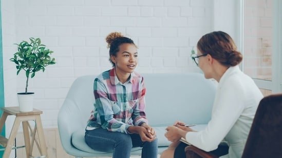 You keep achieving success but still don’t feel good enough? Psychotherapist explains the hidden psychology behind it You keep achieving success but still don’t feel good enough? Psychotherapist explains the hidden psychology behind it