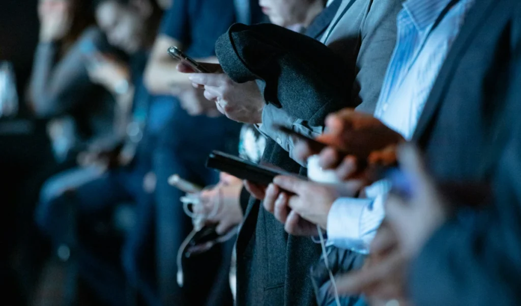budget phone market battered by sharp rise in smartphone prices chinese share falls to 2020 lows budget phone market battered by sharp rise in smartphone prices chinese share falls to 2020 lows