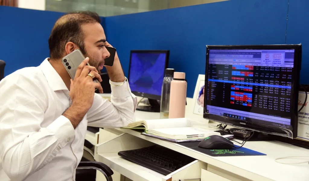 market slumped due to west asia crisis and surge in crude oil prices sensex fell 616 points market slumped due to west asia crisis and surge in crude oil prices sensex fell 616 points