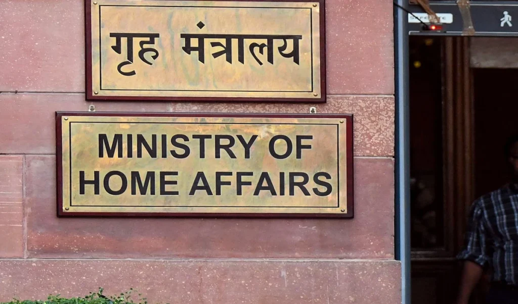 आतंक पर केंद्र का बड़ा Action, Pakistan में बैठे JeM-LeT के 23 आतंकी UAPA के तहत घोषित आतंक पर केंद्र का बड़ा Action, Pakistan में बैठे JeM-LeT के 23 आतंकी UAPA के तहत घोषित