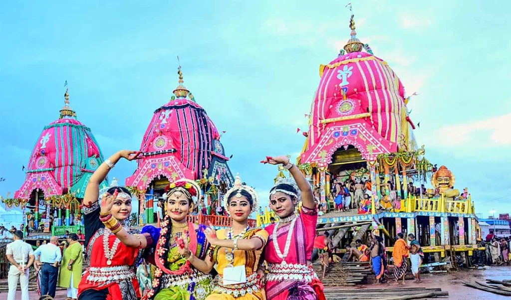 आस्था, परम्परा, आध्यात्मिक चेतना का विराट उत्सव