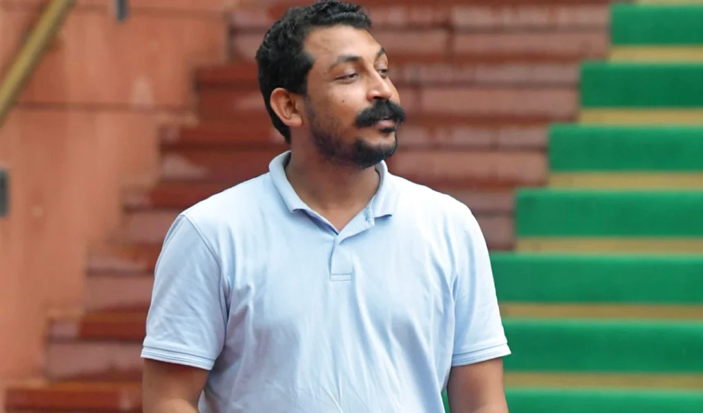 किसके आदेश पर चला Delhi Police का लाठीचार्ज? Chandrashekhar ने MHA से मांगा जवाब किसके आदेश पर चला Delhi Police का लाठीचार्ज? Chandrashekhar ने MHA से मांगा जवाब