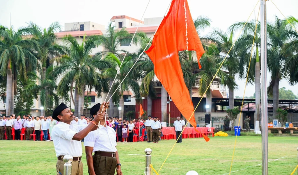 गुरु पूर्णिमा: भगवा ध्वज, हिंदुत्व और राष्ट्र निर्माण की अखंड चेतना