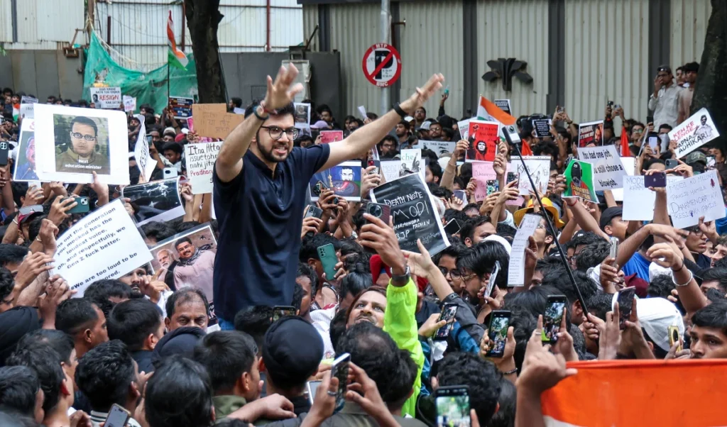 ‘देश की तबाही का हिसाब दीजिए’: छात्र आंदोलन को मिला नया एंथम, NEET पेपर लीक के खिलाफ जंतर-मंतर पर गूंजा विरोध का सुर