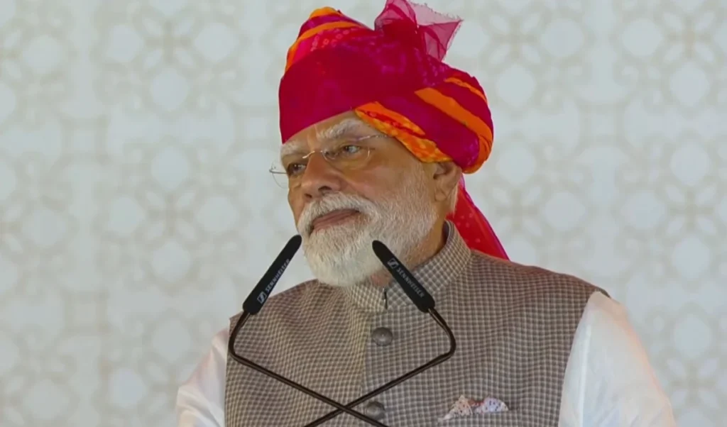 ‘नागरिक देवो भवः’ PM Modi का संदेश: भारत का राष्ट्रहित सर्वोपरि, अफवाह फैलाने वाले निराश ‘नागरिक देवो भवः’ PM Modi का संदेश: भारत का राष्ट्रहित सर्वोपरि, अफवाह फैलाने वाले निराश