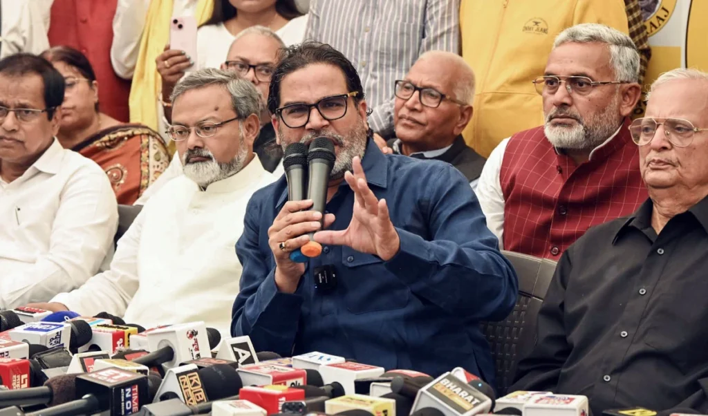 प्रशांत किशोर का Bankipur से चुनावी रण, क्या BJP के गढ़ में होगा सियासी धमाका? प्रशांत किशोर का Bankipur से चुनावी रण, क्या BJP के गढ़ में होगा सियासी धमाका?