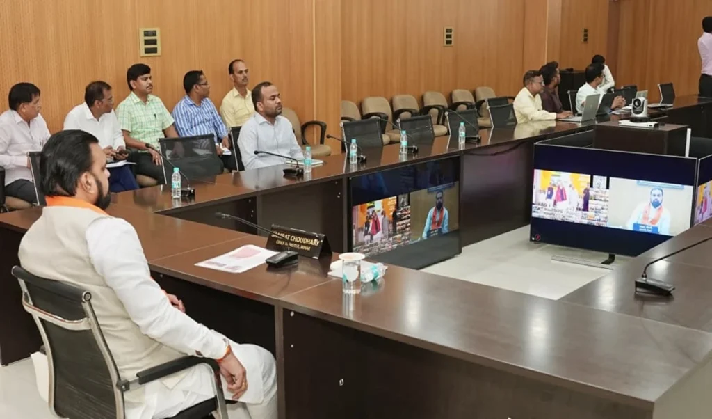 बिहार को सौगात, CM Samrat Chaudhary ने PM Modi का जताया आभार, रेलवे विकास को मिलेगी नई गति बिहार को सौगात, CM Samrat Chaudhary ने PM Modi का जताया आभार, रेलवे विकास को मिलेगी नई गति