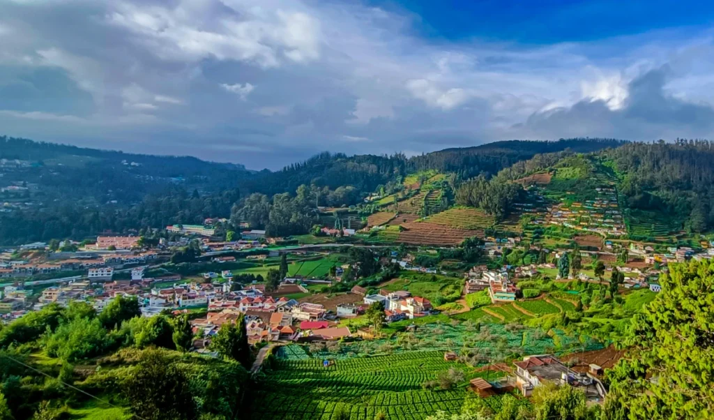 मानसून में Ooty घूमने का सुनहरा मौका, IRCTC लाया बेहद सस्ता और शानदार Tour Package