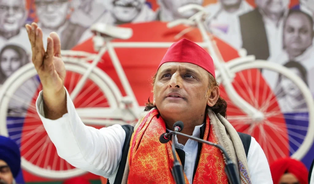 राम मंदिर परिसर में काम करने वालों के कॉल रिकॉर्ड की जांच हो, 99.9% भाजपा के निकलेंगे: अखिलेश यादव राम मंदिर परिसर में काम करने वालों के कॉल रिकॉर्ड की जांच हो, 99.9% भाजपा के निकलेंगे: अखिलेश यादव