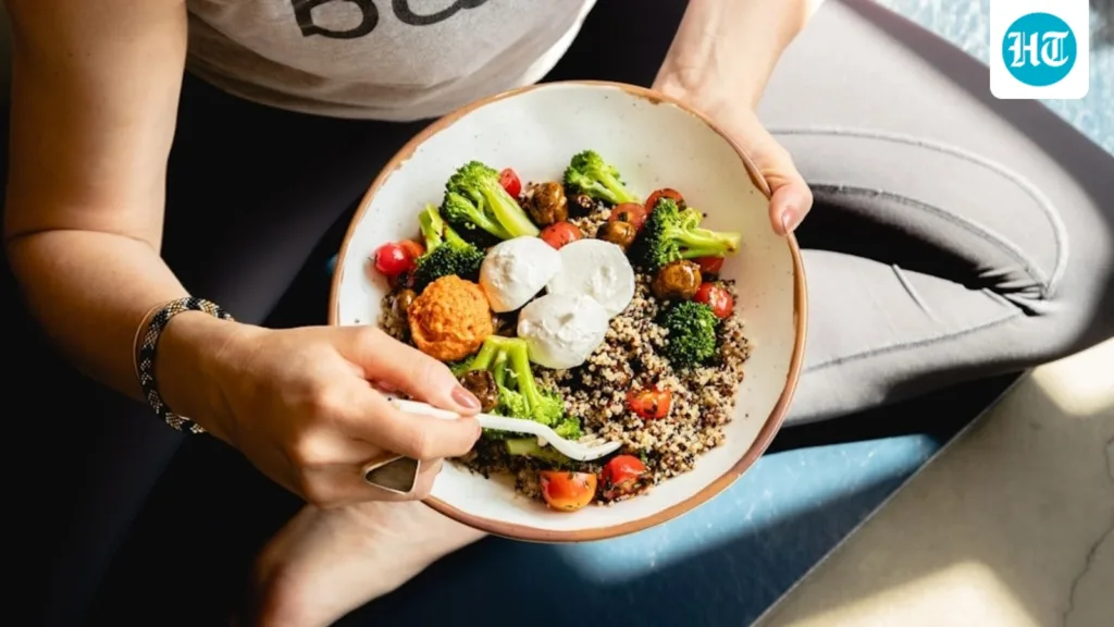 6 everyday dietary habits that may affect women’s hormones, according to a dietitian 6 everyday dietary habits that may affect women’s hormones, according to a dietitian
