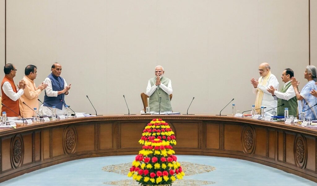 Amit Shah, Rajnath Singh, Nitin Gadkari, Shivraj Singh Chouhan, Piyush Goyal, Ashwini Vaishnaw से खुश PM Modi ने Cabinet Meeting में कह दी बहुत बड़ी बात Amit Shah, Rajnath Singh, Nitin Gadkari, Shivraj Singh Chouhan, Piyush Goyal, Ashwini Vaishnaw से खुश PM Modi ने Cabinet Meeting में कह दी बहुत बड़ी बात