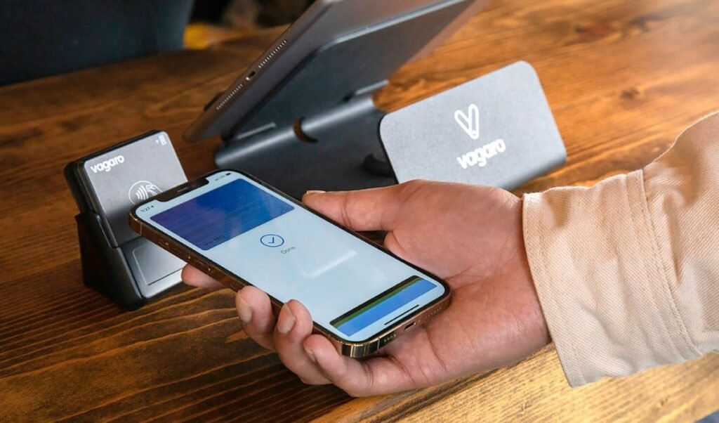 Apple Pay in India: भारत में पेमेंट का तरीका बदलने आ रहा एप्पल, Face ID और NFC से मिलेगी हाई-टेक सुरक्षा