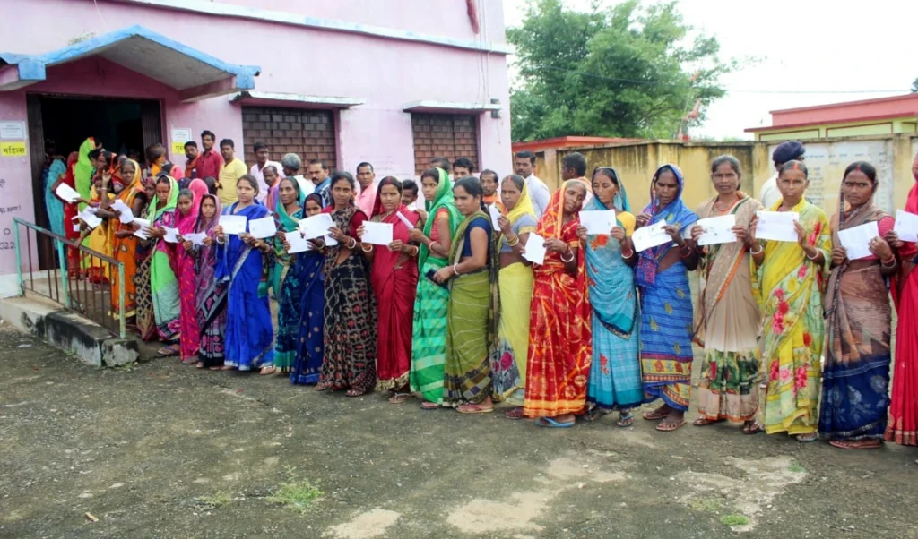 Assembly Bypolls Results | बिहार की बांकीपुर, MP की दतिया और गुजरात की मंज़लपुर सीट पर वोटों की गिनती शुरू, बीजेपी-कांग्रेस में कड़ा मुकाबला Assembly Bypolls Results | बिहार की बांकीपुर, MP की दतिया और गुजरात की मंज़लपुर सीट पर वोटों की गिनती शुरू, बीजेपी-कांग्रेस में कड़ा मुकाबला