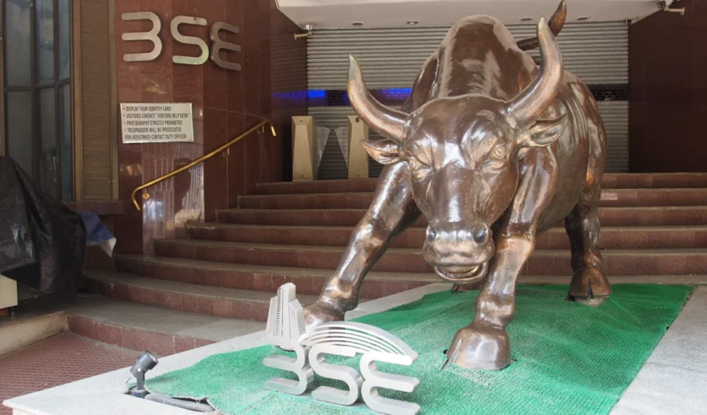 BSE Share Price: Jefferies ने रेटिंग घटाकर किया Underperform, शेयर में 5% की गिरावट, 2940 तक का लक्ष्य