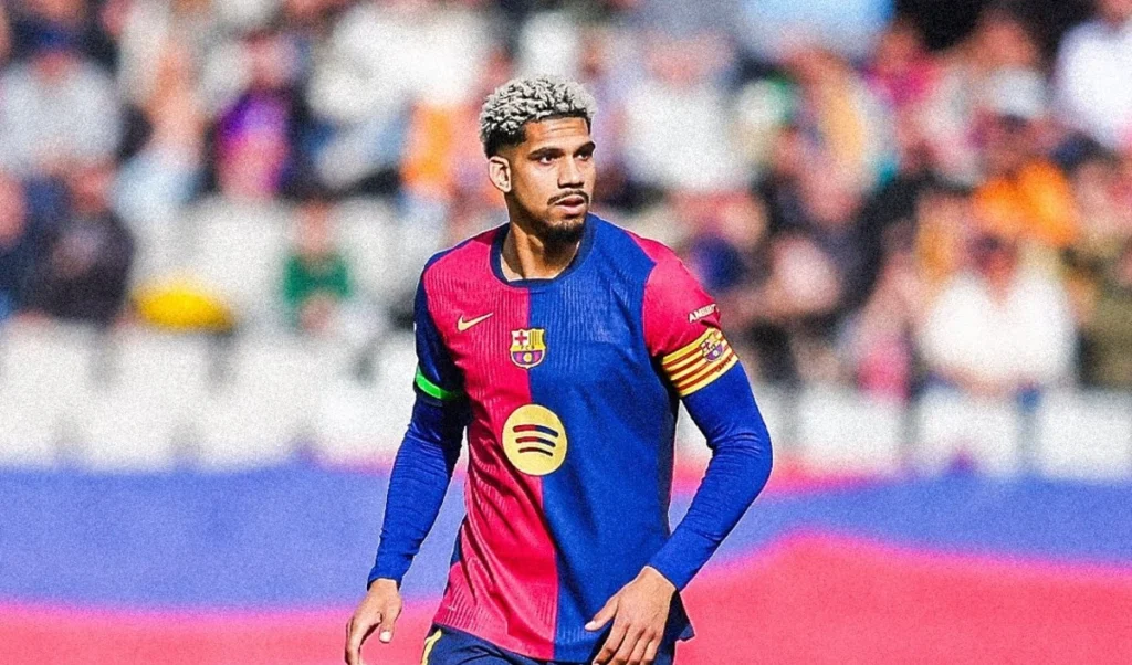 Barcelona से Liverpool पहुंचे Ronald Araujo, बोले- करियर के इस पड़ाव पर क्लब बदलना बेहद जरूरी था Barcelona से Liverpool पहुंचे Ronald Araujo, बोले- करियर के इस पड़ाव पर क्लब बदलना बेहद जरूरी था