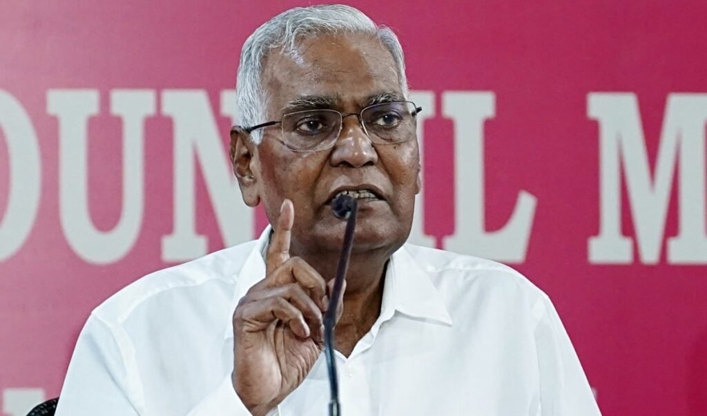 CPI के D Raja ने Amit Shah को लिखा पत्र, UP में कार्यकर्ताओं को नज़रबंद करने का लगाया आरोप CPI के D Raja ने Amit Shah को लिखा पत्र, UP में कार्यकर्ताओं को नज़रबंद करने का लगाया आरोप