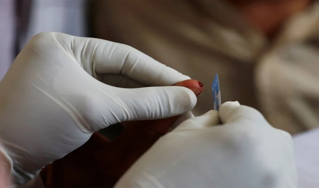 Delhi H1N1 Surge: राजधानी में स्वाइन फ्लू के 1,349 मामले, Delhi Hospitals ने कसी कमर Delhi H1N1 Surge: राजधानी में स्वाइन फ्लू के 1,349 मामले, Delhi Hospitals ने कसी कमर
