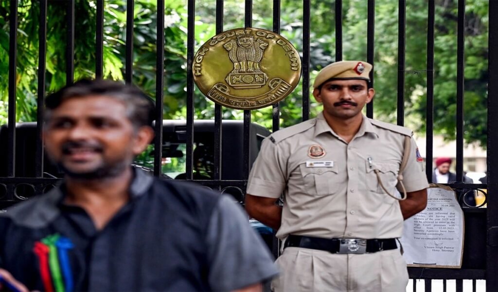 Delhi High Court Order: 20 साल बाद रिहा होगा Prisoner, कोर्ट ने SRB की ‘मैकेनिकल’ कार्यप्रणाली पर लगाई फटकार Delhi High Court Order: 20 साल बाद रिहा होगा Prisoner, कोर्ट ने SRB की ‘मैकेनिकल’ कार्यप्रणाली पर लगाई फटकार