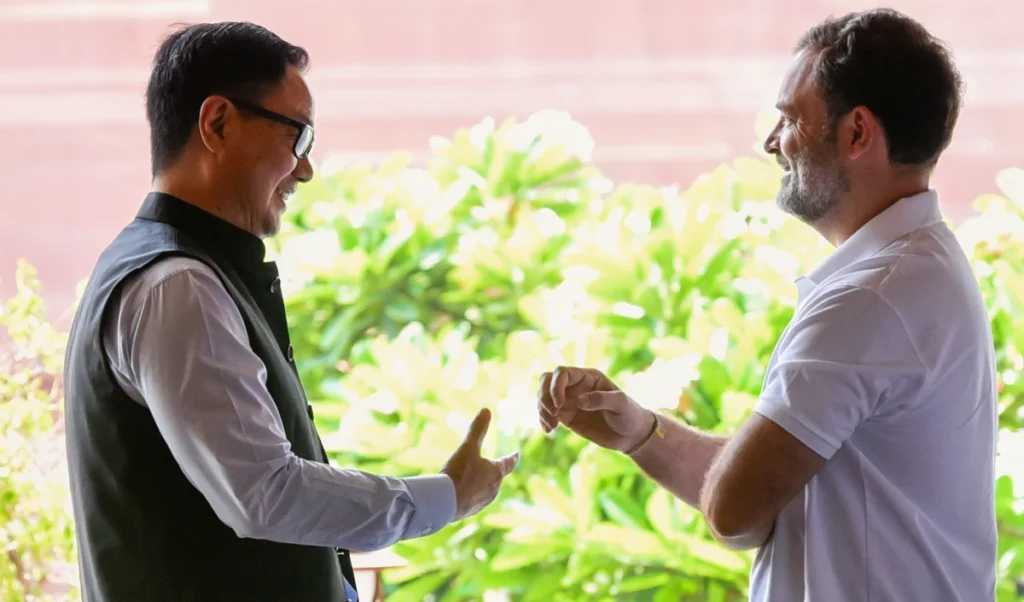 Delimitation Bill पर सरकार पूरी तरह आश्वस्त, फिर भी Rijiju ने Rahul से मांगा समर्थन, जानें कारण Delimitation Bill पर सरकार पूरी तरह आश्वस्त, फिर भी Rijiju ने Rahul से मांगा समर्थन, जानें कारण