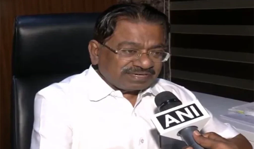 Delimitation Row: DMK का CM Vijay की बैठक से Boycott, कहा- TVK पहले अपना रुख स्पष्ट करे Delimitation Row: DMK का CM Vijay की बैठक से Boycott, कहा- TVK पहले अपना रुख स्पष्ट करे