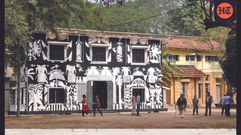 Drawing Room: Vandana Kothari on K G Subramanyan’s striking murals Drawing Room: Vandana Kothari on K G Subramanyan’s striking murals