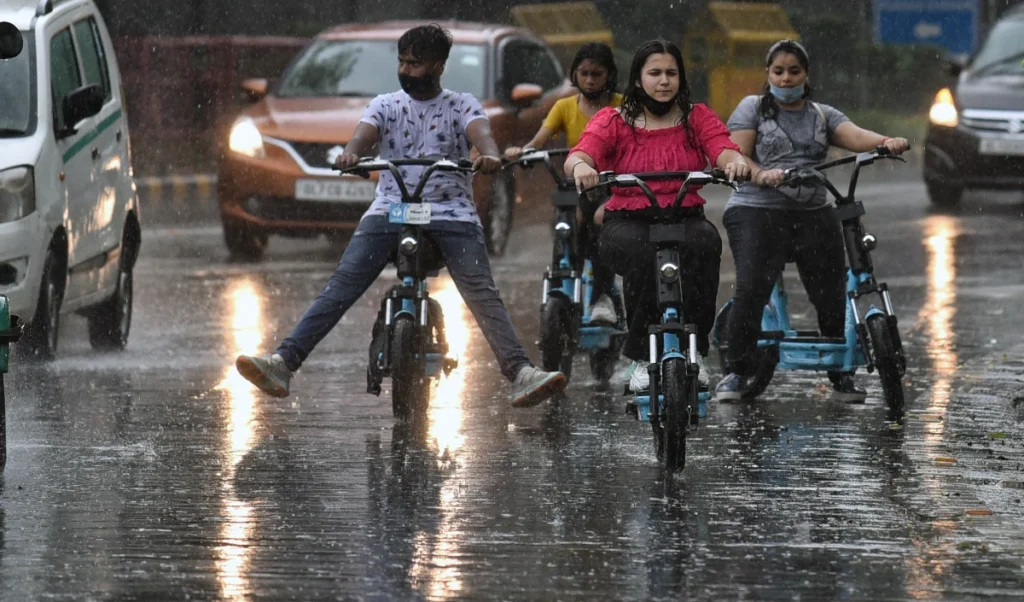 Electric Vehicle स्टार्टअप Yulu ने Series C Funding में जुटाए 9.3 करोड़, अब IPO और Fleet Expansion पर बड़ा दांव Electric Vehicle स्टार्टअप Yulu ने Series C Funding में जुटाए 9.3 करोड़, अब IPO और Fleet Expansion पर बड़ा दांव