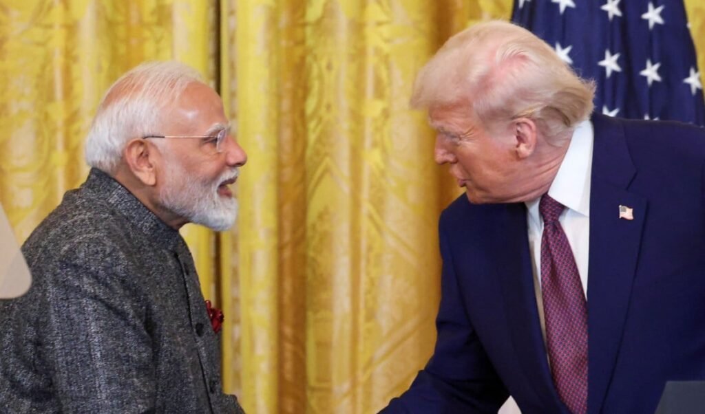 G7 समिट का अनदेखा किस्सा: PM Modi नहीं चाहते थे प्रेस वार्ता, पर ऐन मौके पर 'भूल' गए Donald Trump, 45 मिनट तक पूछे गए सवाल! G7 समिट का अनदेखा किस्सा: PM Modi नहीं चाहते थे प्रेस वार्ता, पर ऐन मौके पर 'भूल' गए Donald Trump, 45 मिनट तक पूछे गए सवाल!