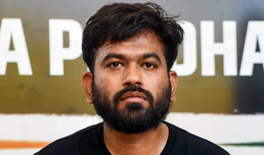 Gen Z पर मोहन भागवत का रुख, Dipke की अपील: PM Modi भी न कहें देश-विरोधी Gen Z पर मोहन भागवत का रुख, Dipke की अपील: PM Modi भी न कहें देश-विरोधी