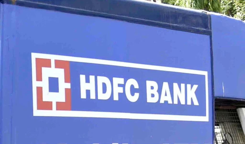 HDFC Bank के चेयरमैन Rajeev Kumar ने निवेशकों को दिया भरोसा, Transparency और बेहतर Governance के साथ बढ़ेगा बैंक HDFC Bank के चेयरमैन Rajeev Kumar ने निवेशकों को दिया भरोसा, Transparency और बेहतर Governance के साथ बढ़ेगा बैंक