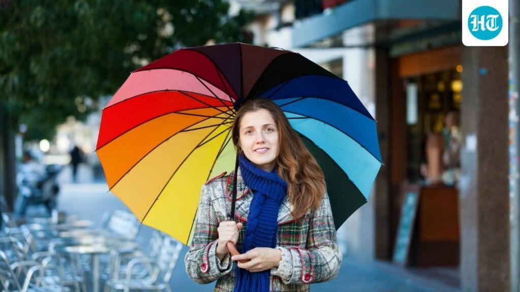 How to build a monsoon wardrobe? Know which fabrics, silhouettes and colours to choose How to build a monsoon wardrobe? Know which fabrics, silhouettes and colours to choose