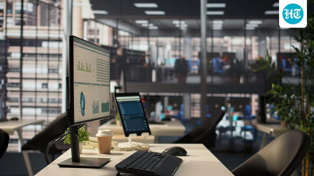 Inside Korean corporate life: 31-year-old man reveals 5 unspoken workplace rules like ‘no more than 3 days off at once’ Inside Korean corporate life: 31-year-old man reveals 5 unspoken workplace rules like ‘no more than 3 days off at once’