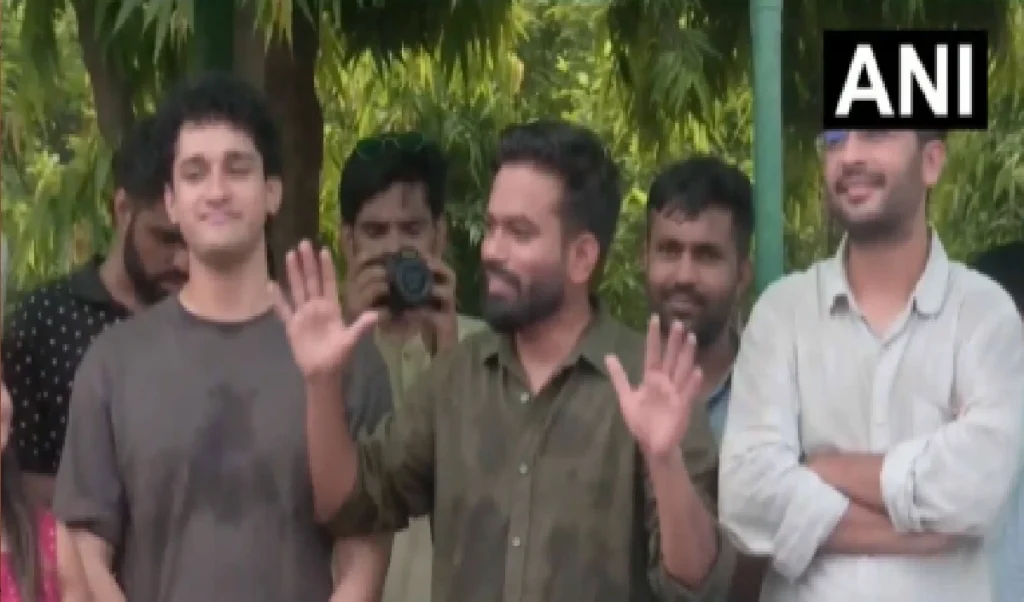 Jantar Mantar Season 2 का आगाज़, CJP Founder Abhijit Dipke बोले- सरकार को जवाबदेह बनाने के लिए फिर होगा प्रोटेस्ट Jantar Mantar Season 2 का आगाज़, CJP Founder Abhijit Dipke बोले- सरकार को जवाबदेह बनाने के लिए फिर होगा प्रोटेस्ट
