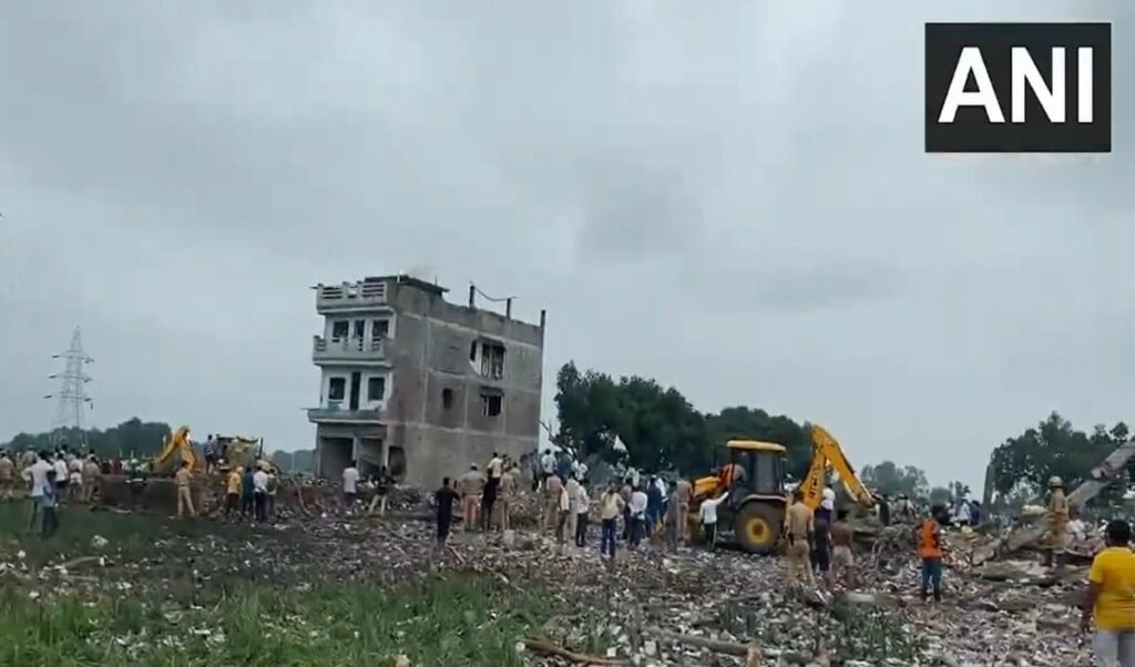Kaushambi Firecracker Blast: 11 की मौत, बचाव कार्य जारी; ATS करेगी धमाके की जाँच