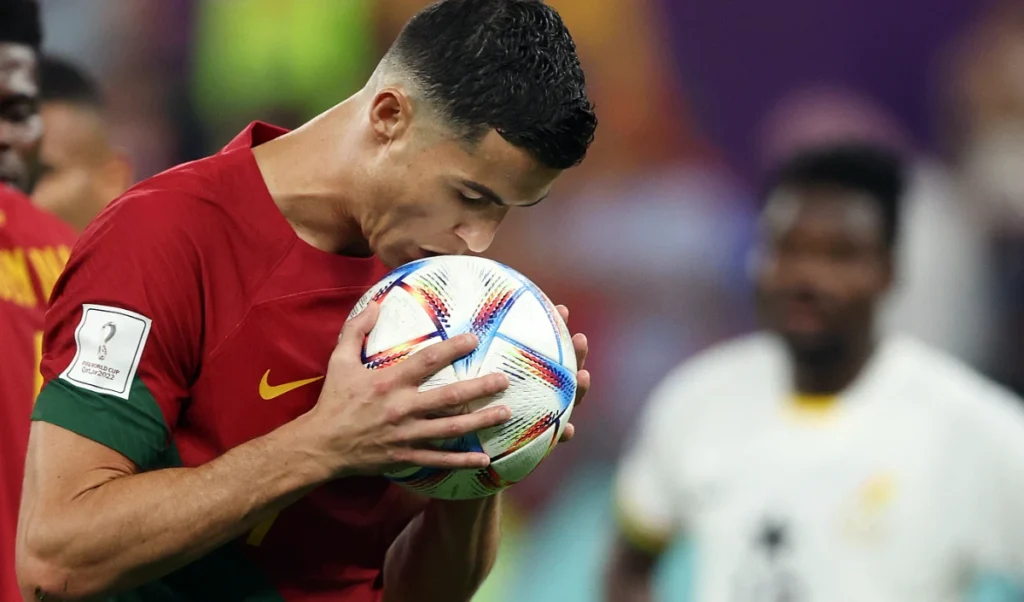 Legend Cristiano Ronaldo के करियर का अंत करीब? 'फुटबॉल से अलविदा' के संकेत दिए Legend Cristiano Ronaldo के करियर का अंत करीब? 'फुटबॉल से अलविदा' के संकेत दिए